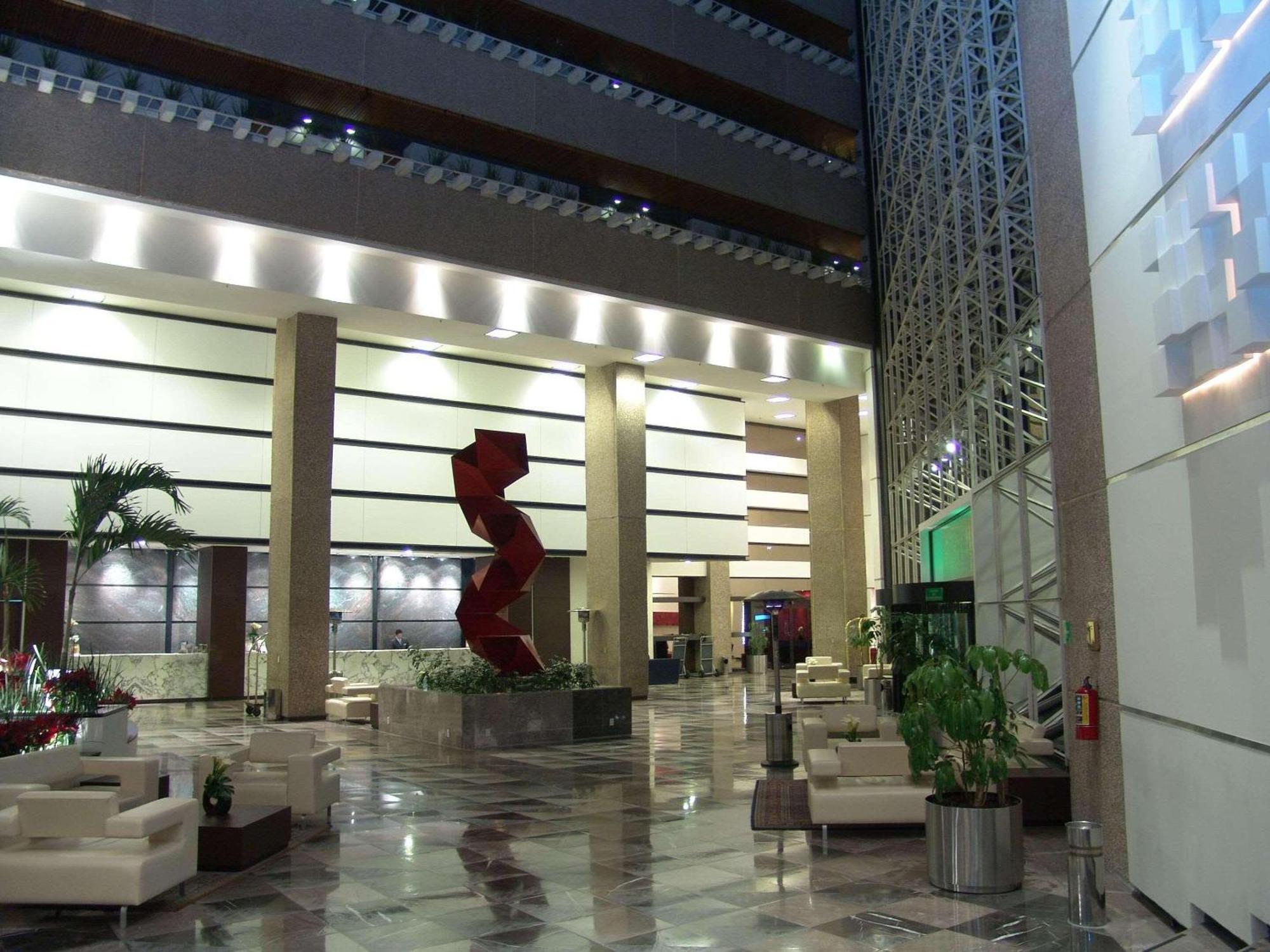 Radisson Paraiso Perisur Mexico Extérieur photo Lobby
