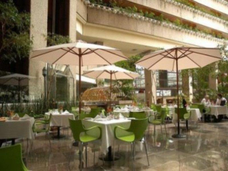 Radisson Paraiso Perisur Mexico Restaurant photo The Garden Grill