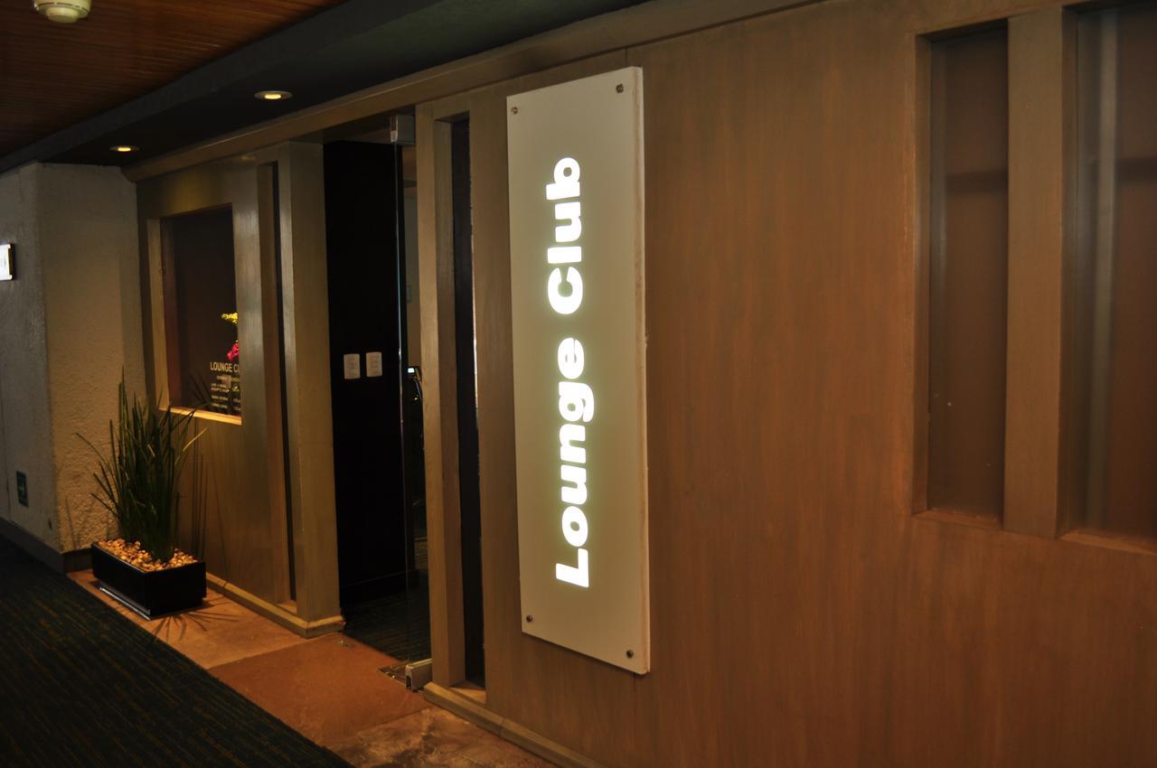 Radisson Paraiso Perisur Mexico Extérieur photo Entrance to the lounge