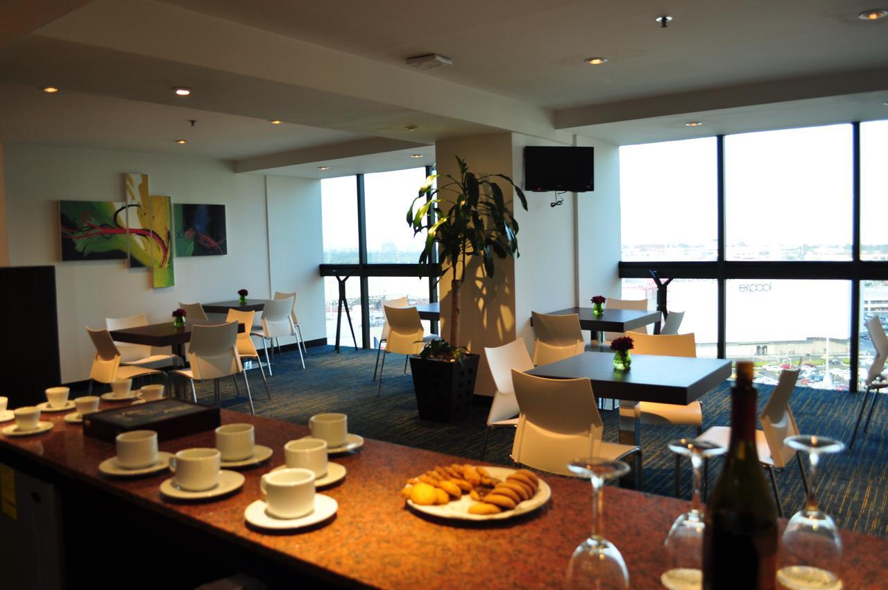 Radisson Paraiso Perisur Mexico Extérieur photo The lounge at Christchurch International Airport